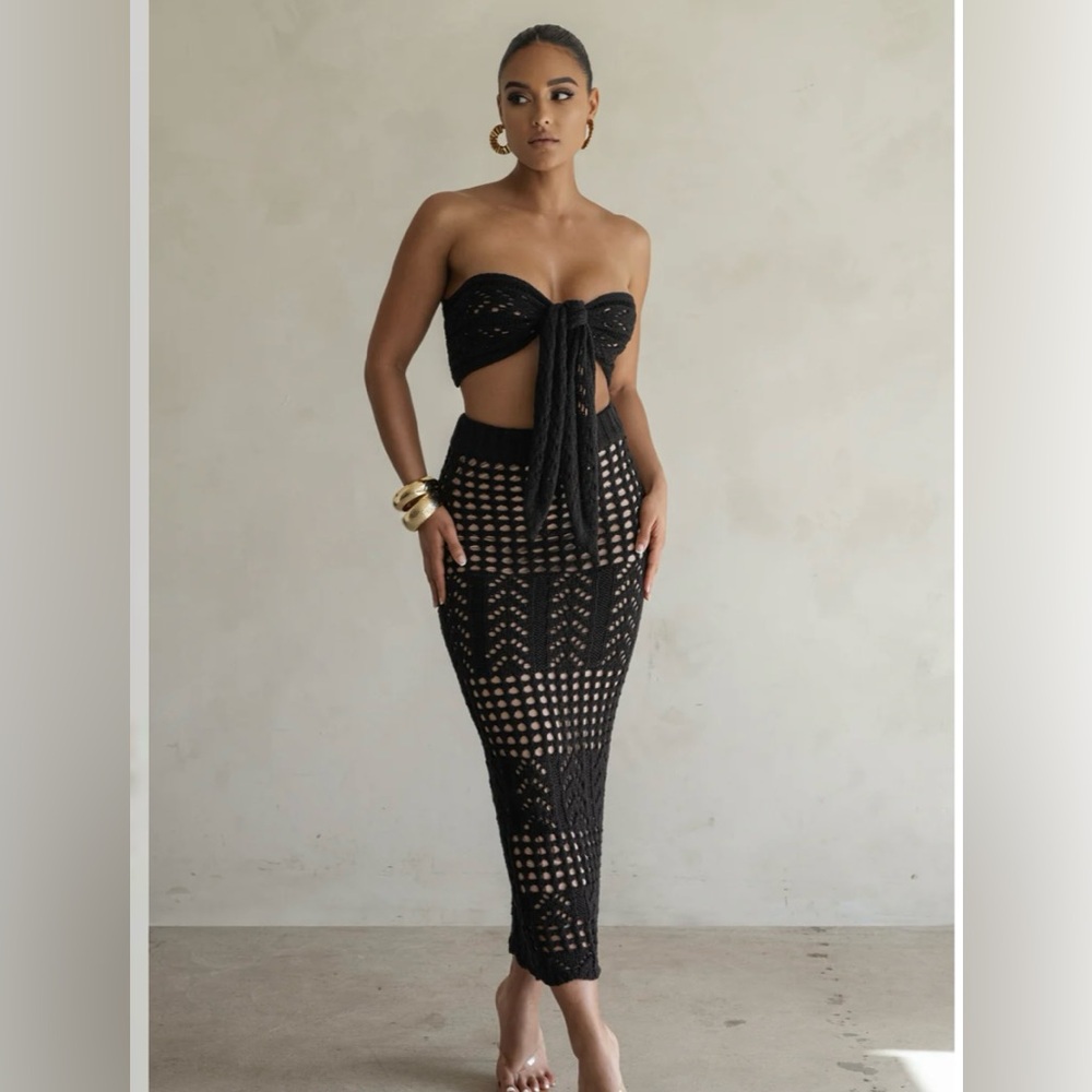 BLACK CARIBBEAN SKIES SKIRT SET